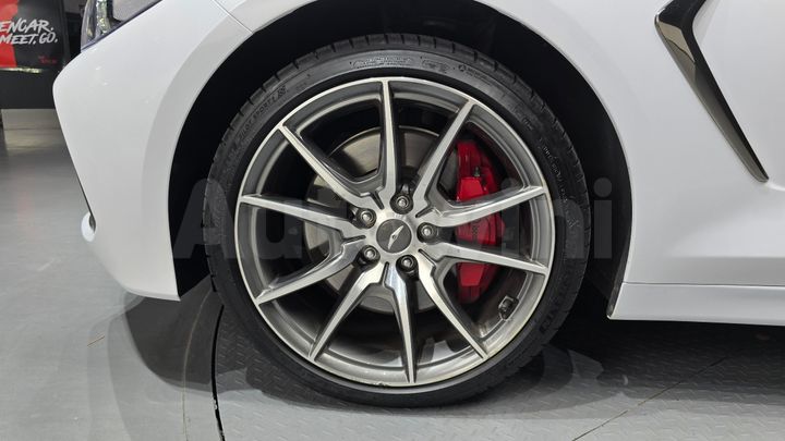 Genesis G70 2018 — 5