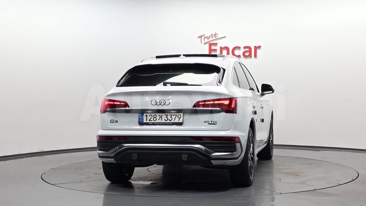 Audi Q5 2022 — 3