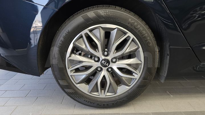 Kia K5 2020 — 5