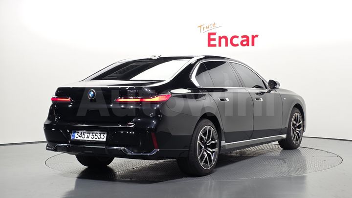 BMW 7 Series 2024 — 2