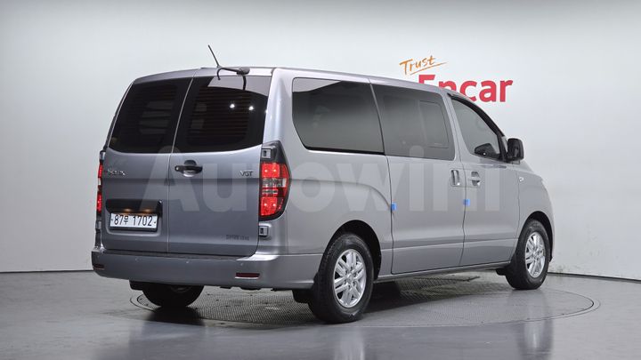 Hyundai Starex 2019 — 2