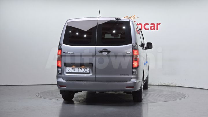 Hyundai Starex 2019 — 4