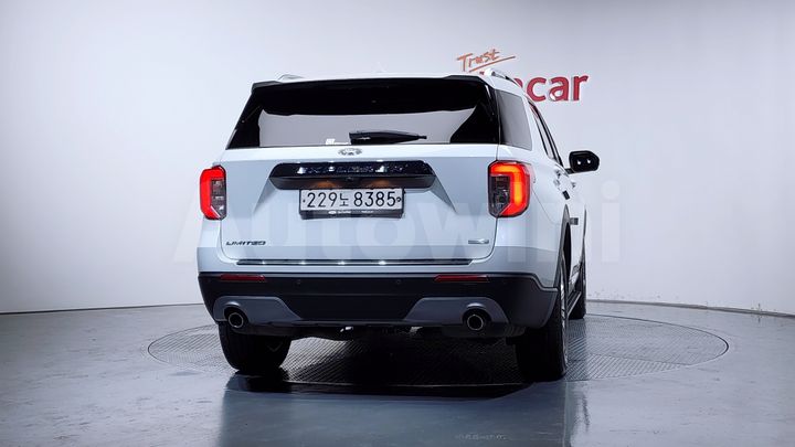 Ford Explorer 2020 — 3