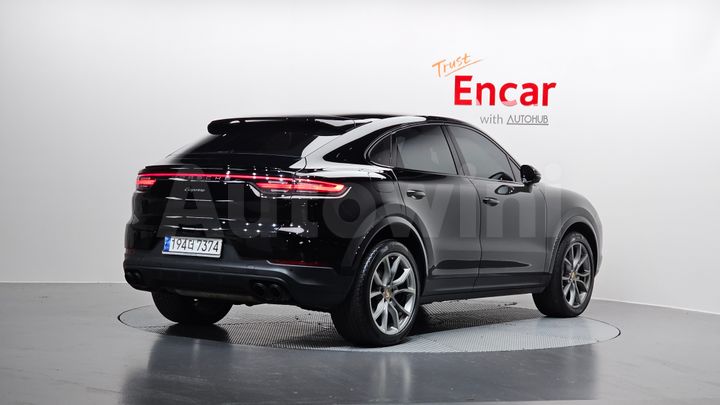 Porsche Cayenne 2023 — 2