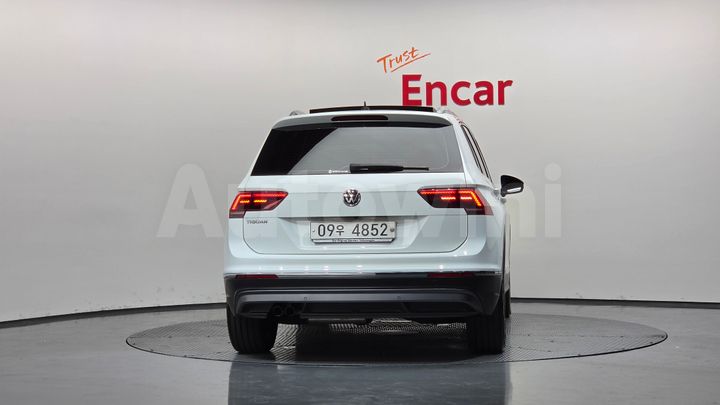 Volkswagen Tiguan 2018 — 4