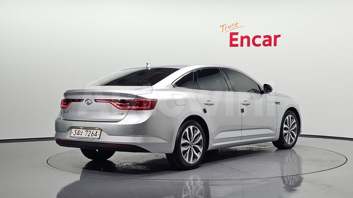Renault SM6 2017 — 2