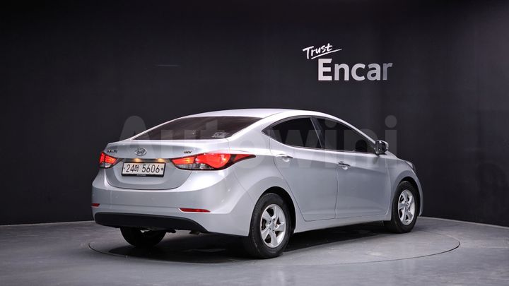 Hyundai Avante 2015 — 2