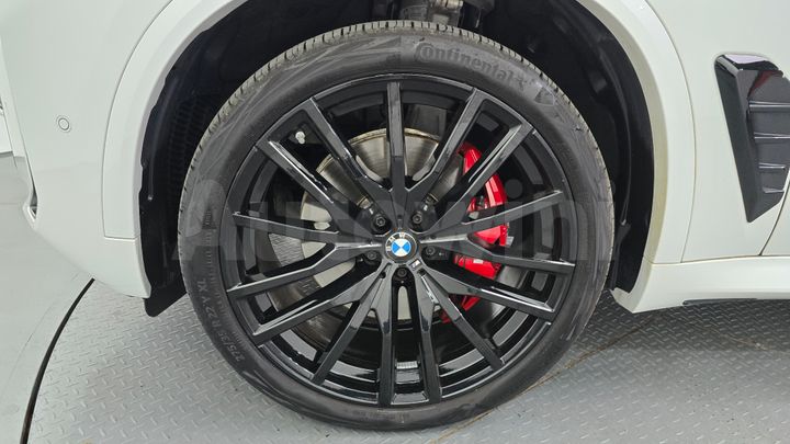 BMW X5 2026 — 5