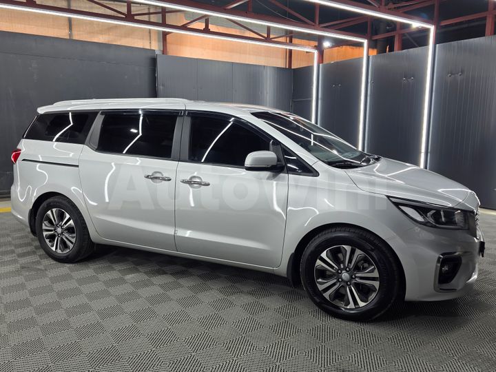 Kia Carnival 2019 — 5