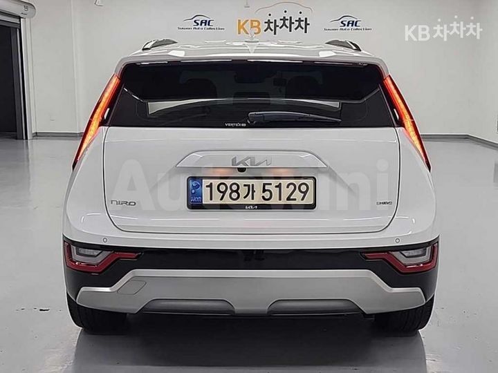 Kia Niro 2023 — 3