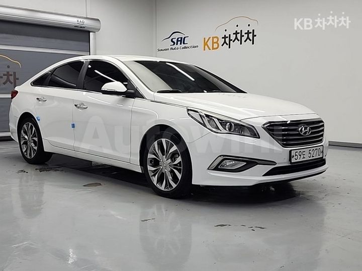 Hyundai Sonata 2015 KMHE341CBFA071057 — 4