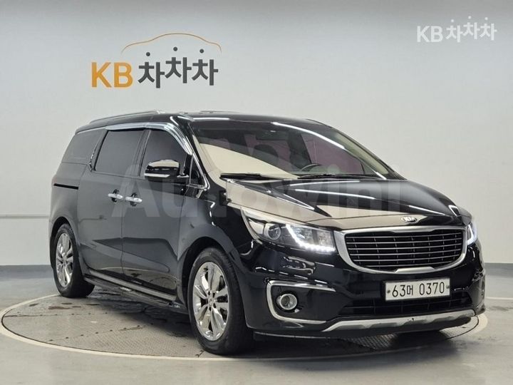 Kia Carnival 2017 KNAMC81ABHS297844 — 4