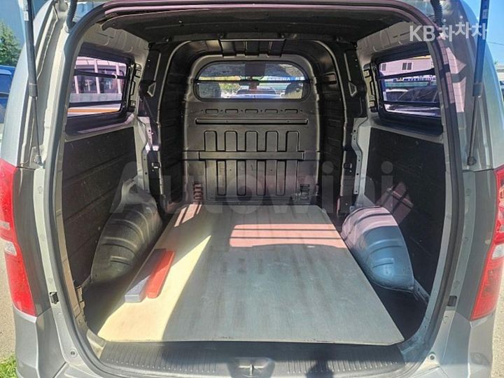 Hyundai Starex 2016 KMFWBX7KBGU795306 — 5