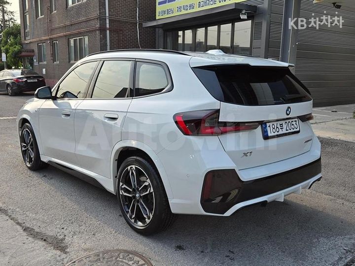 BMW X1 2023 WBA41EE0XP5X31744 — 3