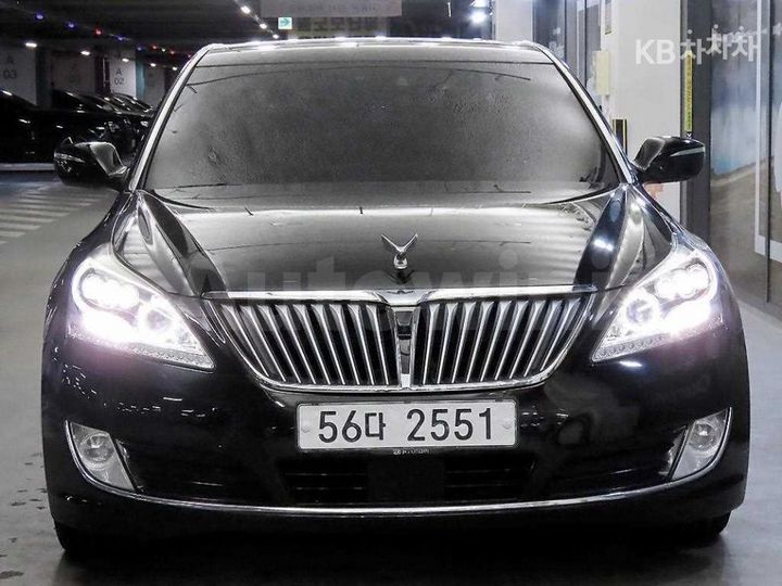Hyundai Equus