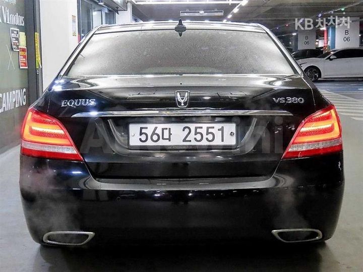 Hyundai Equus