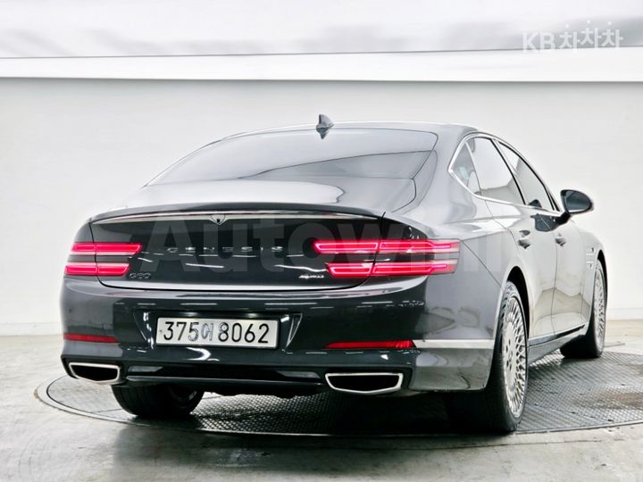 Genesis G80 2022 KMTGB41CDNU160161 — 2