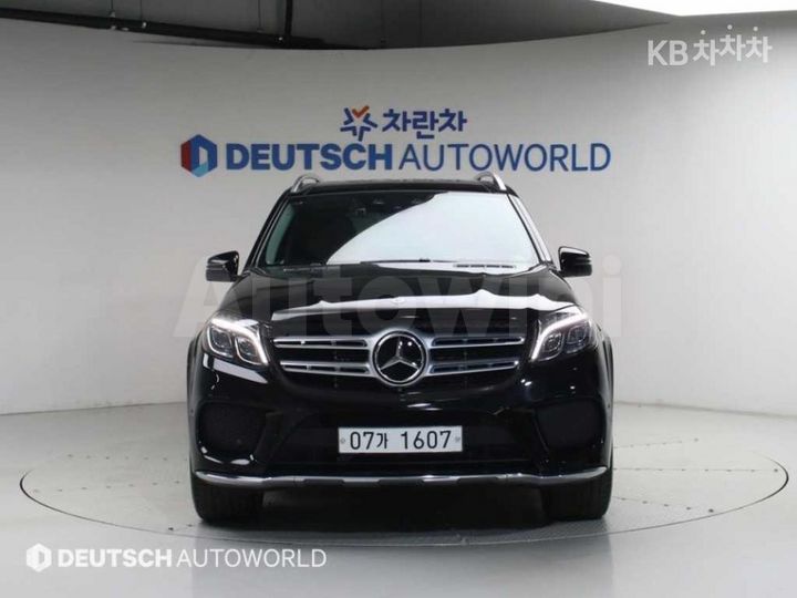 Mercedes-Benz GLS Class 2018 WDCDF2EE8JB038530 — 3