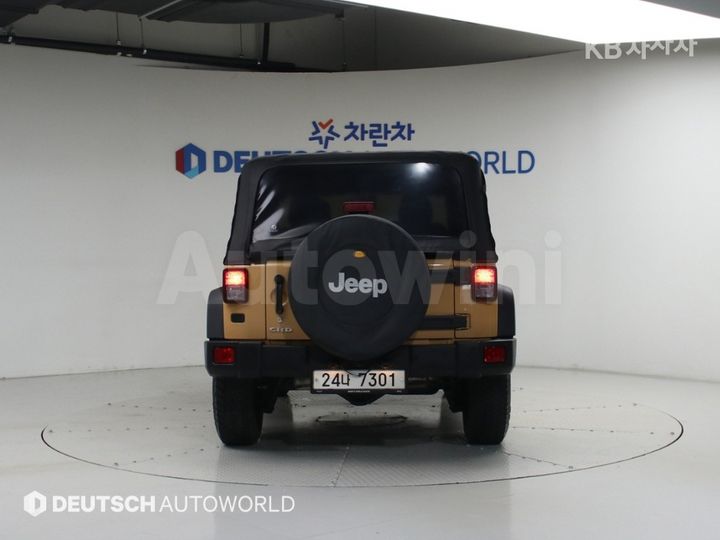 Jeep Wrangler 2014 — 4