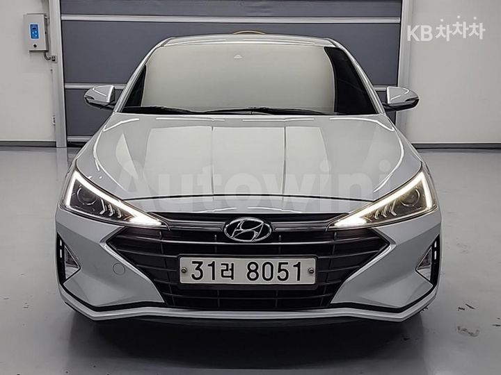 Hyundai Avante 2019 — 2