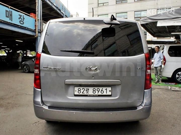 Hyundai Starex 2017 — 3
