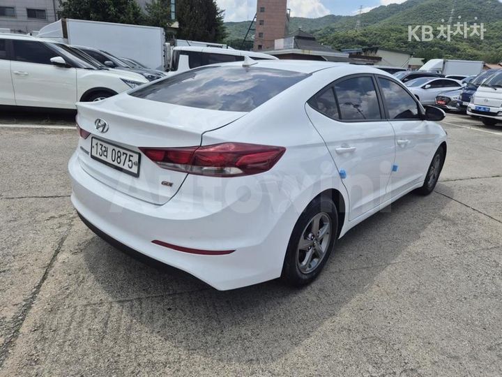 Hyundai Avante 2016 KMHD641DBGU031972 — 5