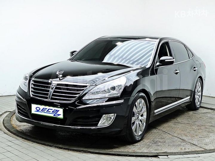 Hyundai Equus 2010 — 2