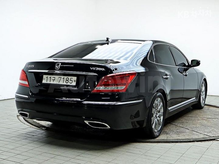 Hyundai Equus 2010 — 4