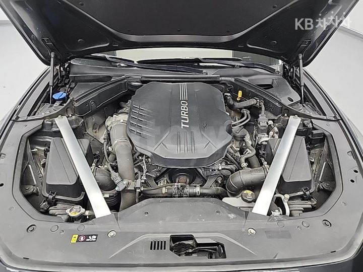 Genesis G70 2018 KMTG541EDJU006996 — 5
