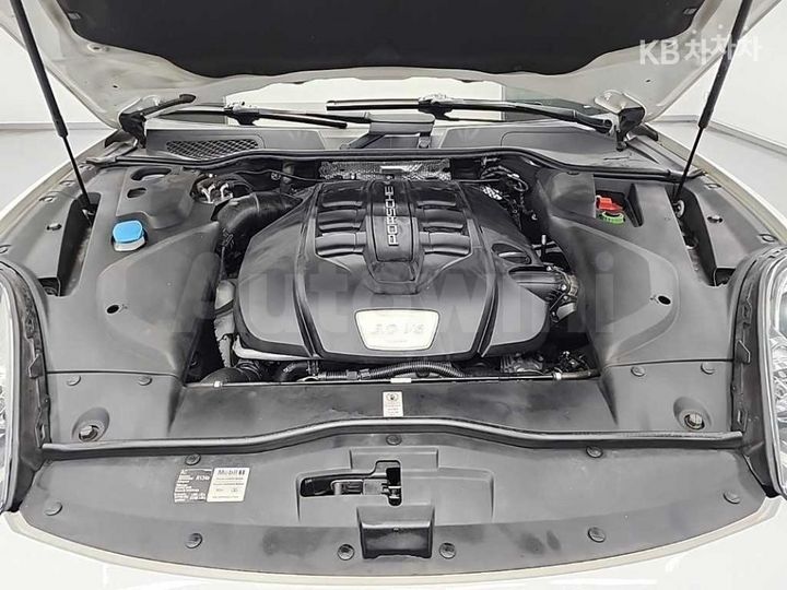 Porsche Cayenne 2015 WP1AF2925FLA42575 — 5