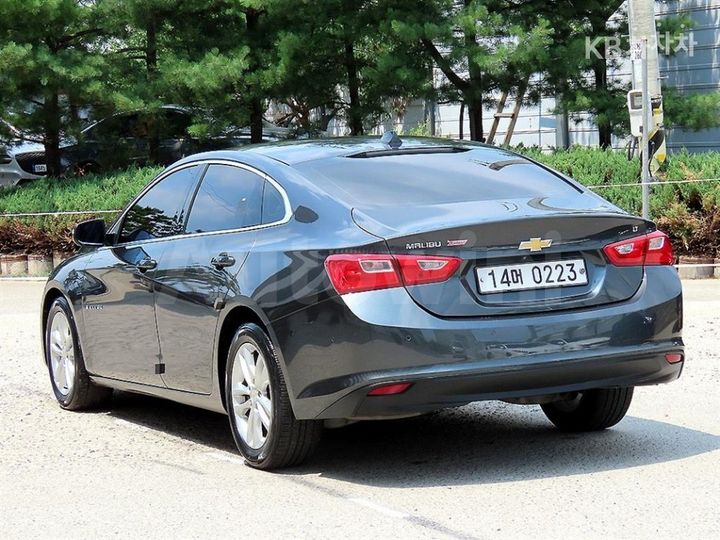 Chevrolet Malibu 2017 — 3