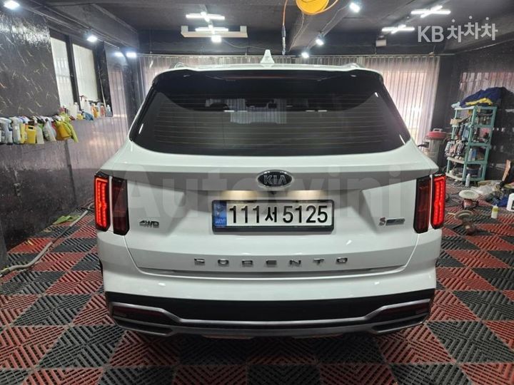 Kia Sorento 2021 KNARK81GBMA026009 — 2