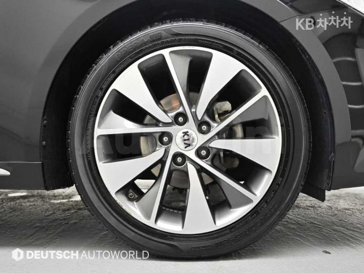 Kia K5 2016 KNAGU411BGA059912 — 5