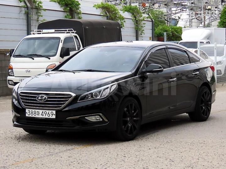 Hyundai Sonata 2015 KMHE341DBFA021777 — 2