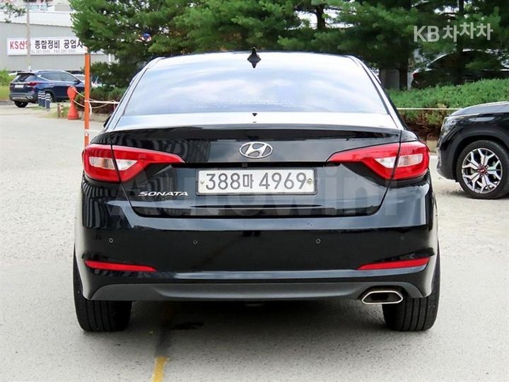 Hyundai Sonata 2015 KMHE341DBFA021777 — 4