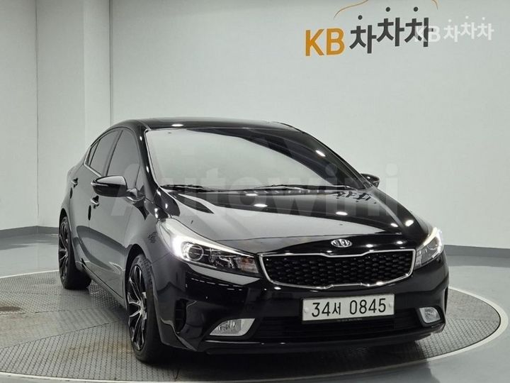 Kia K3 2016 KNAFK412BGA573192 — 4