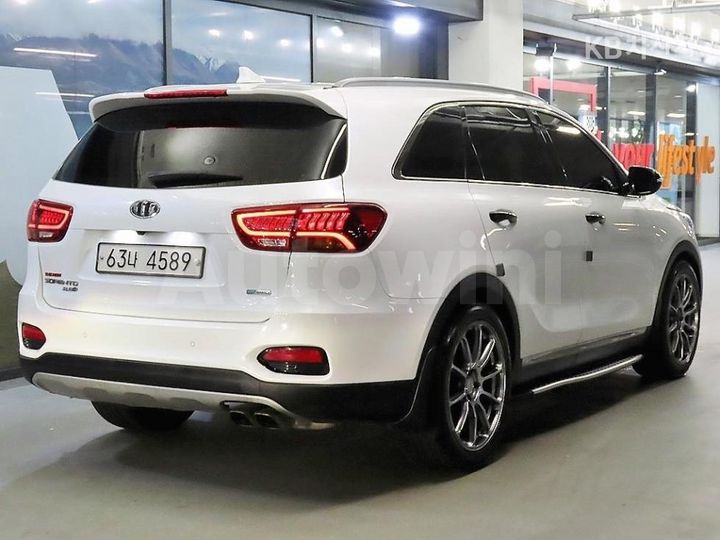 Kia Sorento 2018 KNAPH81BBJA397604 — 4