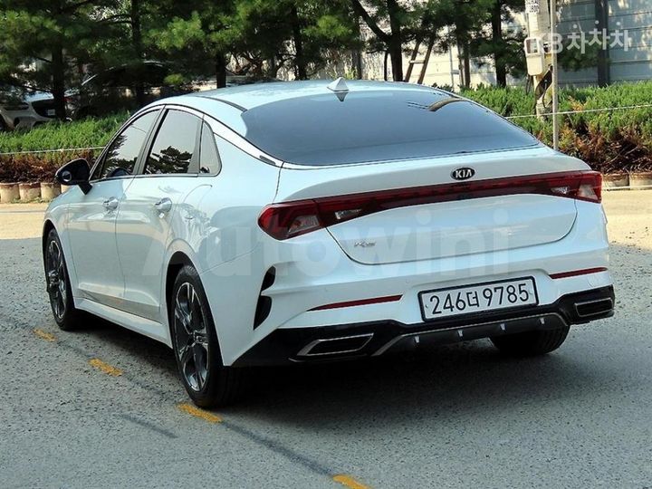 Kia K5 2020 KNAG241ABLA052934 — 3