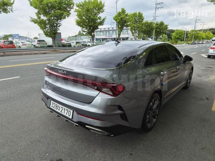 Kia K5 2022 KNAG241ABNA194916 — 3