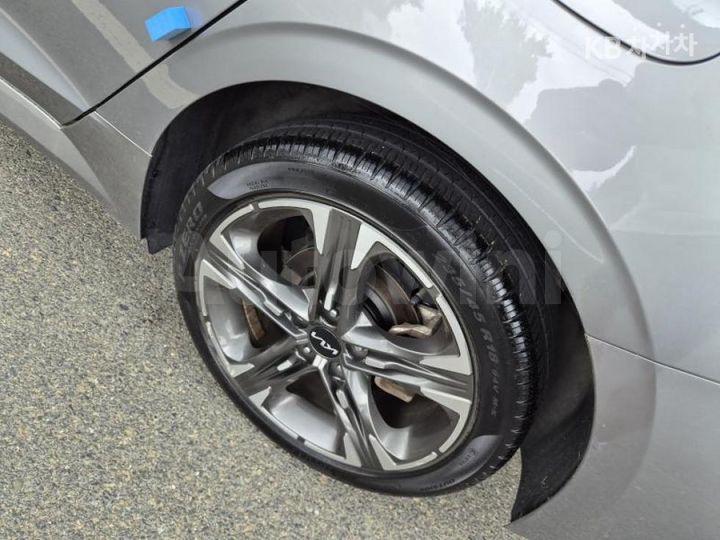 Kia K5 2022 KNAG241ABNA194916 — 5