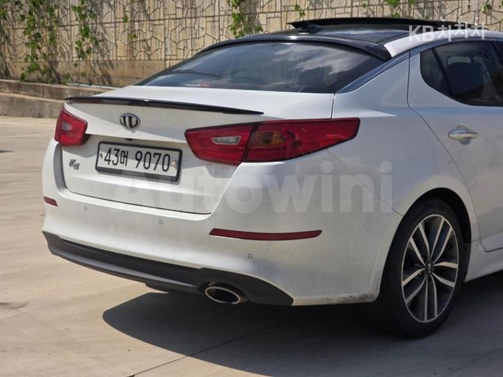 Kia K5 2014 KNAGM419BEA443152 — 4