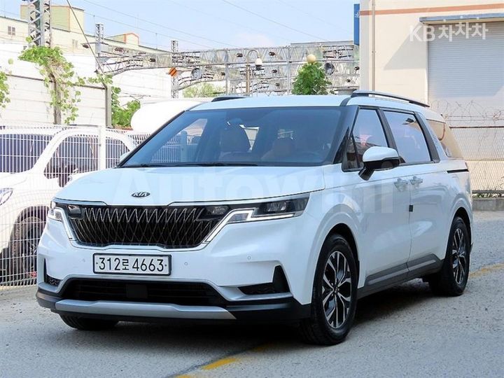 Kia Carnival 2021 KNANB81BBMS120045 — 2