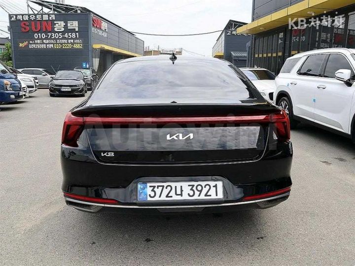 Kia K8 2022 KNAM241BBNA019095 — 5