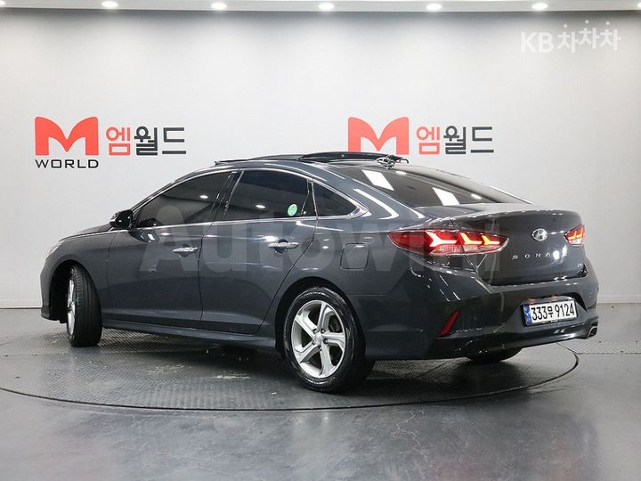 Hyundai Sonata 2018 KMHE341CBJA460850 — 4