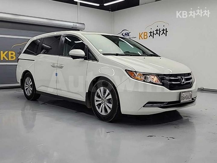 Honda Odyssey 2015 5FNRL5H63FB067111 — 4