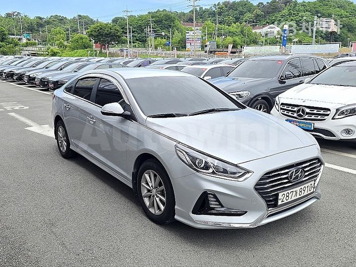 Hyundai Sonata 2018 KMHE341DBJA381379 — 3