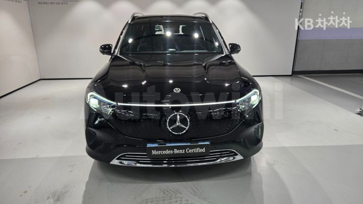 Mercedes Benz EQB