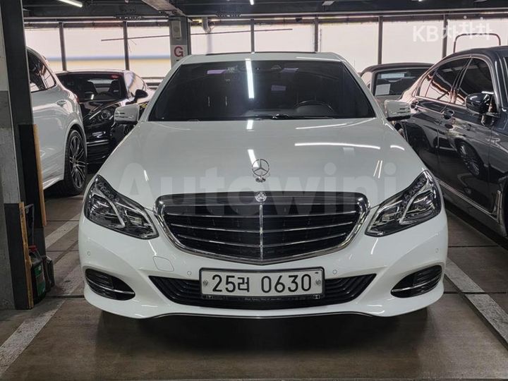 Mercedes-Benz E Class 2016 — 2