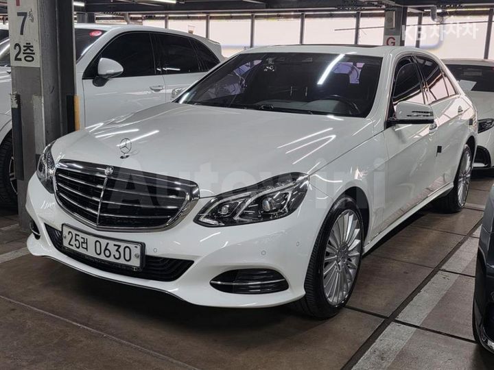 Mercedes-Benz E Class 2016 — 3