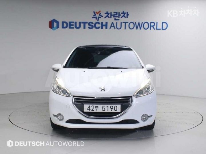 Peugeot 208 2015 VF3CC9HP8FT000926 — 3